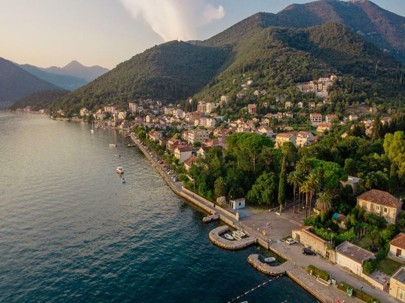 Rosic Apartments Tivat Exterior photo